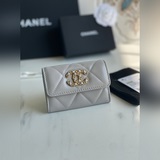 CHANEL 新款口蓋零錢包[色][色][色]今年最新logo搭配大菱格，采用進