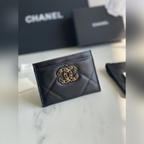 【原單】chanel  今年最流行得大菱格卡包，大大的菱格加上最新的logo非常