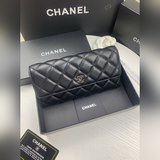chanel。 經典兩折長款錢包，款號a50096頂級皮料五金，菱格紋路.原版品