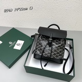 goyardalpin迷你包出貨啦[愛心]以goyard秉承的統工藝，在細節之處