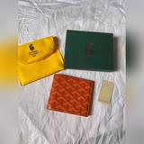 goyard 充法滿式優雅 訂制y塗鴉料配皮輕耐便磨材質 作創為立于1853年的