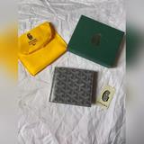 goyard 充法滿式優雅 訂制y塗鴉料配皮輕耐便磨材質 作創為立于1853年的