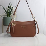 Michael Kors ，BLACK NS新款上架實用又漂亮包包整體材質和做