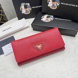 PRADA、經典款蓋頭錢包兩拆經典之作、簡單時尚、 意大利頂級原單十字紋牛皮質感