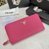 PRADA、經典款小 單拉鍊錢包經典之作、簡單時尚、 意大利頂級原單十字紋牛皮質