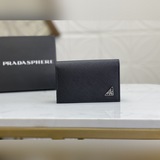 PRADA爆款男士卡包專櫃最新款式，官網同步，正品開發，型號2MC122#。顔色