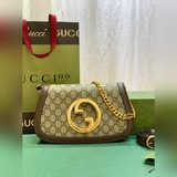 Gucci Blondie互扣一眼愛，這個新款我等了超久超久!!我個人非常喜歡，