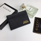 gucci 專櫃品質，原單皮質，型號547584真皮卡片夾 觸感厚實，印花圖案清