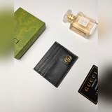 gucci 專櫃品質，原單皮質，型號436022荔枝紋卡片夾 采用進口标志性五金