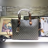Gucci 2020新品，玫瑰細節購物袋，上等工藝貫穿始終呈現出獨一無二的視覺體