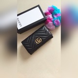 最新～GG Marmont 長款皮夾采用绗縫皮革打造，背面刺繡GG 标志GG 标