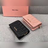 品牌：miumiu 5196顔色：黑色 粉色  尺寸： 13.5*9.5*3