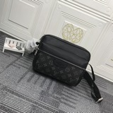 m30233 m30241 m30243 路易威登以 taga 皮革與 mono