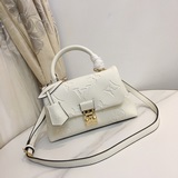 lv m46008 45976本款 madeleine bb 手袋取材 mono