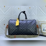 升級原版 m40569 棕肩帶 keepall 45旅行袋，由全新标志性黑灰mo