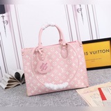 46060新款兩色出貨，本款 onthego 手袋取材 monogram emp