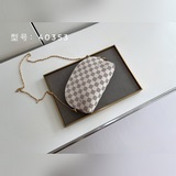頂級原版 化妝貝殼包 鍊條單肩 以經典時尚的monogram 帆布制成，堪稱奢華
