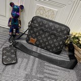 m46340 69443 45320 2023 官網新款 3d彩印trio 郵差