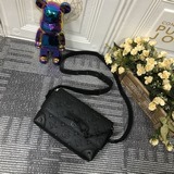 升級版 81746 81783 新款 steamer 系列郵差包為 new cl