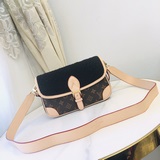 【diane 手袋 】 m46317，m45985  diane 手袋，經典設
