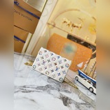 M81693白色彩印Pochette Coussin 鍊條包 以 Monogra