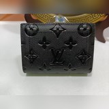 m80152/m80151    這款cléa錢包以monogram empre