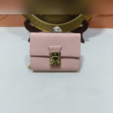 M80880  M81071這款Métis小型錢包以柔軟的Monogram E