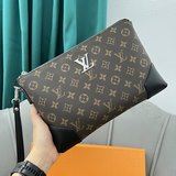 新款到（型號：1649）官網同步 高端貨  拿到手就知皮質好，精鋼五金均有品牌l