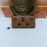 m69698吉比錢包”與“lv克拉夫蒂”系列産品相适應地更新，該系列産品在pre