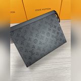款號：61692顔色：壓花條紋黑 尺寸：26x20x5實物拍攝，圖貨一緻，