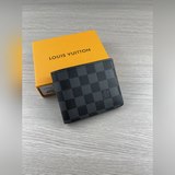 款號：60895顔色：黑格 尺寸：12x9mul tiple 此款錢夾lo