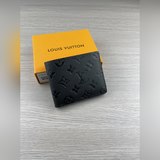 款號：60895顔色：荔枝紋壓花 尺寸：12x9mul tiple 此款錢