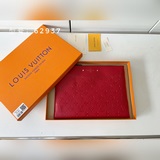 頂級原版 獨家實拍 lv以工匠的技藝精湛著稱，罕見的設計、特殊皮革将技術創新和經