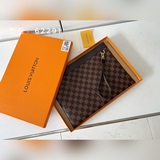 頂級原版帶禮盒 pochette apollo 手袋此款由柔軟monogram