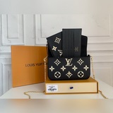 m69977黑 官網同步 對版對色 本款 pochette félicie 鍊條