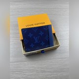 款號：60895顔色：藍花 尺寸：11x9MULTIPLE 錢夾 這款Mu