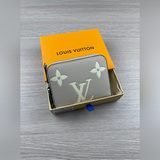 款號：69787顔色：米白 尺寸：11x8.5x2取材 monogram