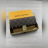 品牌：lv 60535顔色：黃花 尺寸： 20*10*2說明：lv專櫃經典