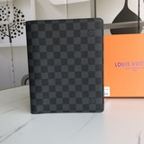 2023 年火爆款 超大支票夾 筆記本套 6個卡位 牛皮 Lv 專用面料 ，配盒