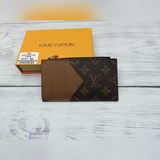 m62914  m30271  n64038這款零錢卡片包設計時尚，採用mono