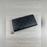 m81510以襯墊monogram，與coussin皮革精品系列相得益彰。優美