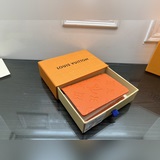 【獨家實拍m81540橙色】短夾 multiple錢夾設計清爽簡潔，黑色 tau