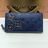 m62069   此款标志性的zippy拉鍊錢夾配monogram花卉金屬飾釘，