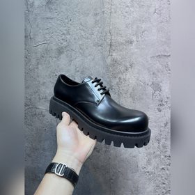 2023最新款巴黎世家頂級版本Balenciaga STRIKE 厚底德比鞋，系