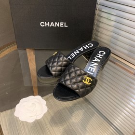Chanel 2023早夏新款拖鞋，各大時尚博主和明星同款，簡直太美了吧！鞋面