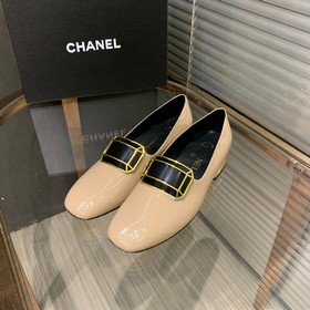CHANEL小香新品樂福鞋 滿滿的複古風 秀氣的鞋型 看着就很讨喜 圓中帶點尖的