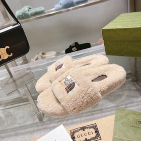 官網最新款【GUCCI古奇】專櫃最高版本頂級品質，全年做貨秋冬最新款獨家版面全