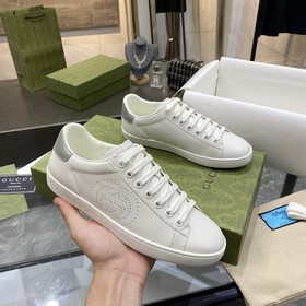 Gucci頂級芯片版本GG情侶款小白鞋，近幾年一直火爆；新色更新不斷；明星 網