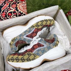 Gucci——頂級版本——老爹鞋系列款GG情侶款老爹鞋，近幾年一直火爆 醜帥