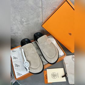 HERMES愛馬仕呆萌半拖。愛馬仕新款半拖鞋 高品質鞋面：進口牛反絨内裡：